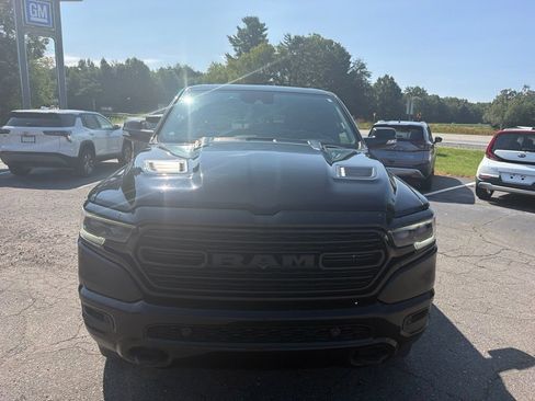 Used 2020 RAM 1500 Limited w/ Black Appearance Package AWD/4WD image 2