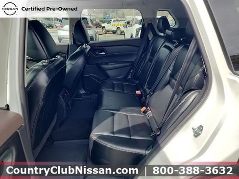 Certified 2023 Nissan Rogue SL image 25