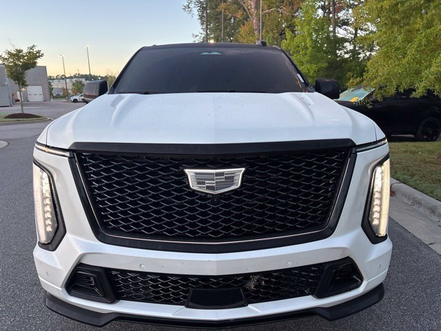 Used 2025 Cadillac Escalade V w/ LPO, ONYX Package AWD/4WD image 11