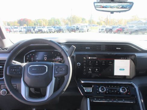 New 2026 GMC Sierra 3500 Denali w/ Denali Reserve Package image 17