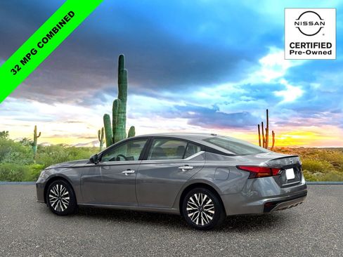 Certified 2025 Nissan Altima 2.5 SV FWD image 4