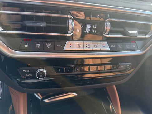 Used 2023 BMW X4 xDrive30i w/ Premium Package image 20