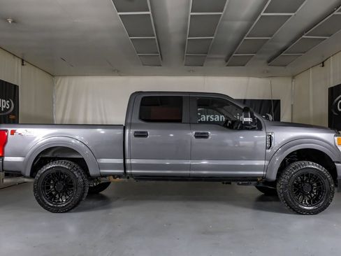 Used 2022 Ford F250 XL w/ STX Appearance Package AWD/4WD image 6
