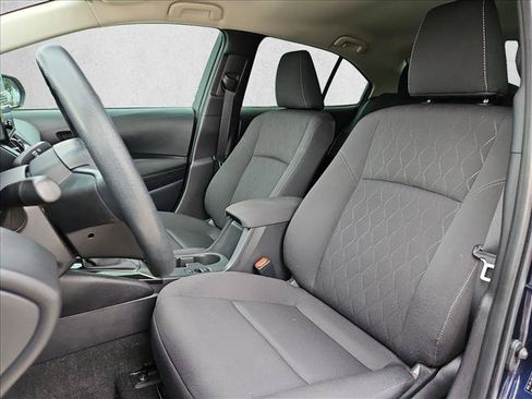 Used 2025 Toyota Corolla LE FWD image 16