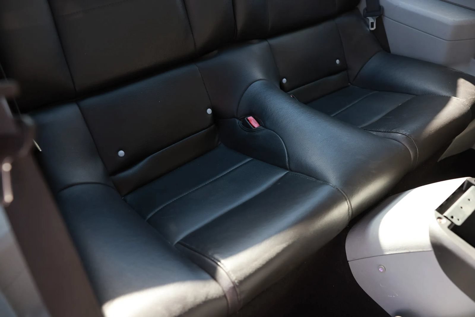 Used 2008 Ford Mustang Coupe RWD image 19
