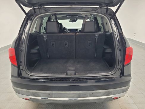 Used 2017 Honda Pilot Touring image 29