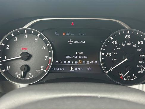 Used 2025 Nissan Frontier SV w/ SV Convenience Package RWD image 25