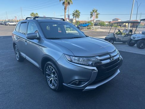 Used 2016 Mitsubishi Outlander FWD image 10