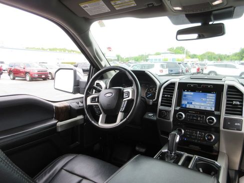 Used 2018 Ford F150 Lariat w/ Equipment Group 502A Luxury AWD/4WD image 27