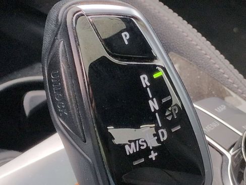 Certified 2023 BMW 530i w/ Executive Package image 26