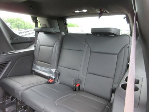 New 2026 GMC Yukon Denali w/ Denali Reserve Package AWD/4WD image 13