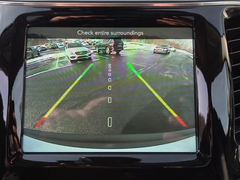 Used 2022 Jeep Cherokee Limited image 36