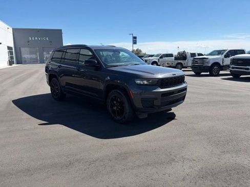 Used 2024 Jeep Grand Cherokee L Laredo AWD/4WD image 7