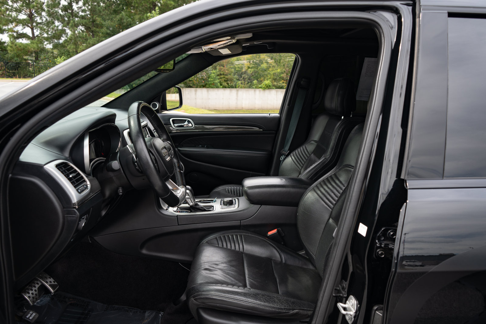 Used 2018 Jeep Grand Cherokee Trackhawk AWD/4WD image 29