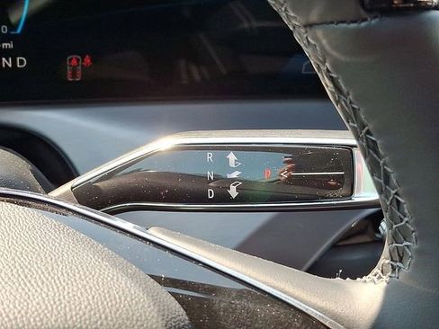 New 2026 Cadillac Vistiq Sport w/ LPO, Floor Liner Package image 9