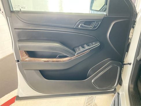Used 2018 Chevrolet Tahoe LS w/ Enhanced Driver Alert Package AWD/4WD image 23