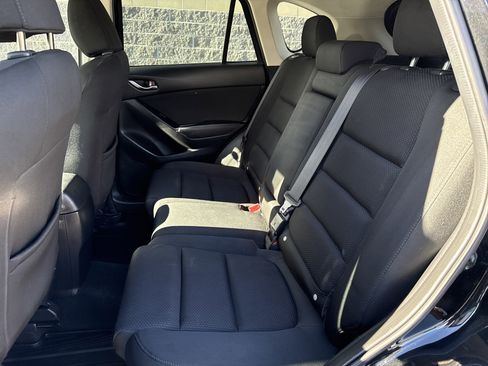 Used 2016 MAZDA CX-5 Touring w/ Touring Technology Package image 18