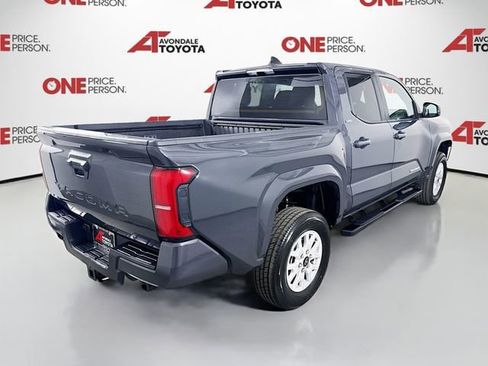 Certified 2025 Toyota Tacoma SR5 AWD/4WD image 7