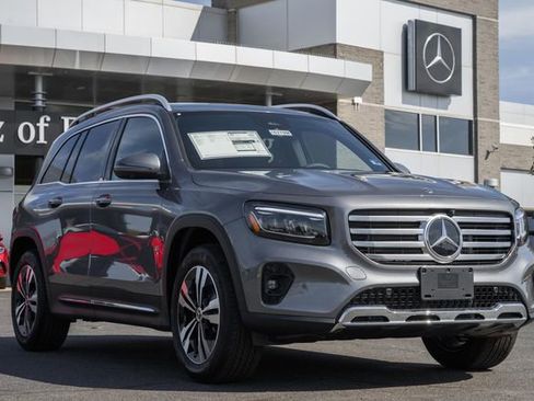 New 2026 Mercedes-Benz GLB 250 4MATIC image 1