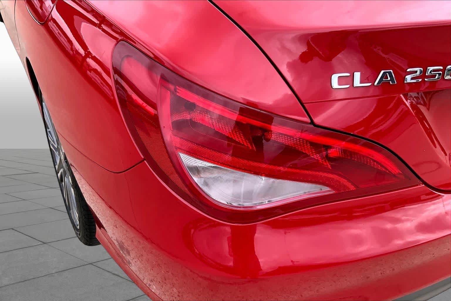 Used 2018 Mercedes-Benz CLA 250 image 27