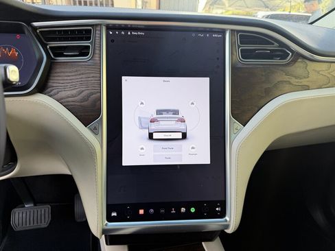 Used 2017 Tesla Model X 75D AWD/4WD image 15