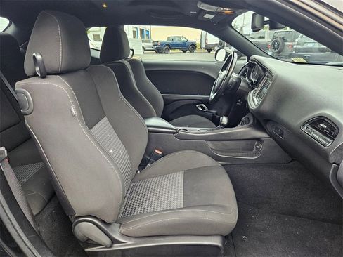 Certified 2023 Dodge Challenger GT image 33