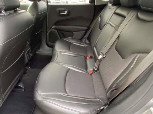 Used 2020 Jeep Compass Latitude image 11