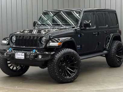 Used 2024 Jeep Wrangler High Altitude
