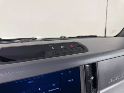 Used 2024 Ford Bronco Big Bend AWD/4WD image 27