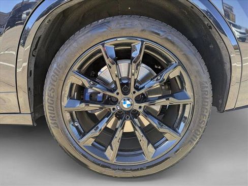 Used 2024 BMW X3 M40i w/ Premium Package image 25