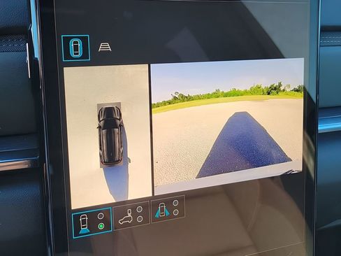 New 2026 GMC Terrain AT4 w/ Convenience Package III image 31