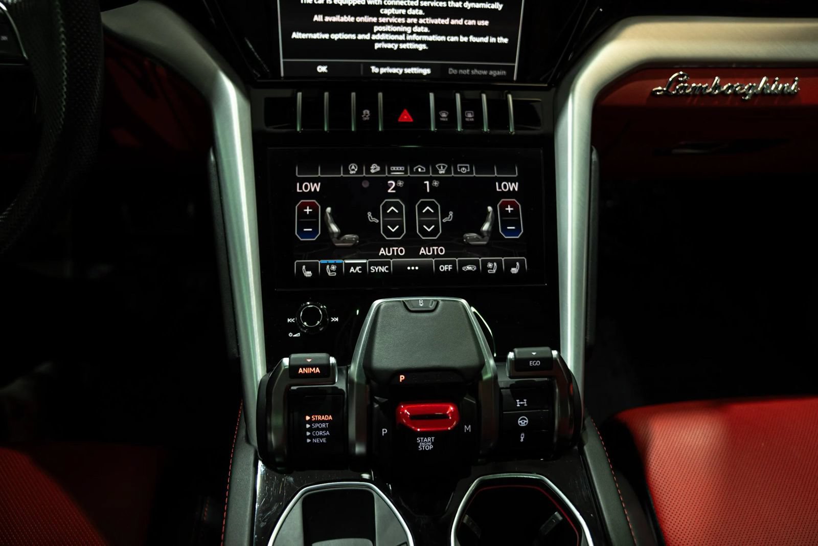 Used 2022 Lamborghini Urus AWD/4WD image 10