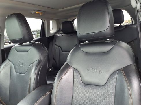 Used 2019 Jeep Compass Limited AWD/4WD image 21