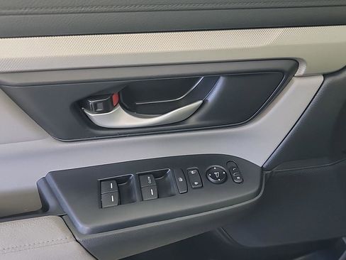 Certified 2019 Honda CR-V LX image 34