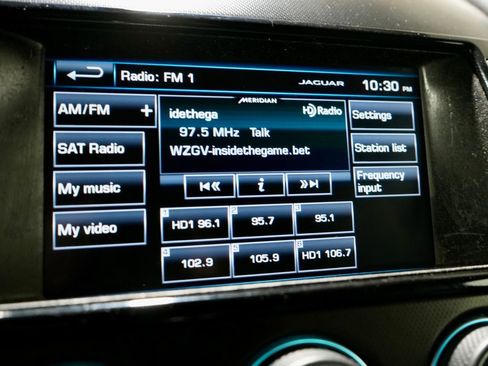 Used 2015 Jaguar F-TYPE S image 19