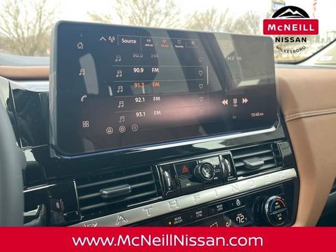 New 2026 Nissan Pathfinder Platinum image 19