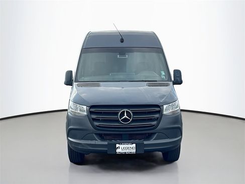 Used 2019 Mercedes-Benz Sprinter 144 image 2