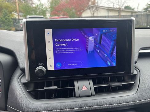 Used 2025 Toyota RAV4 XLE image 21