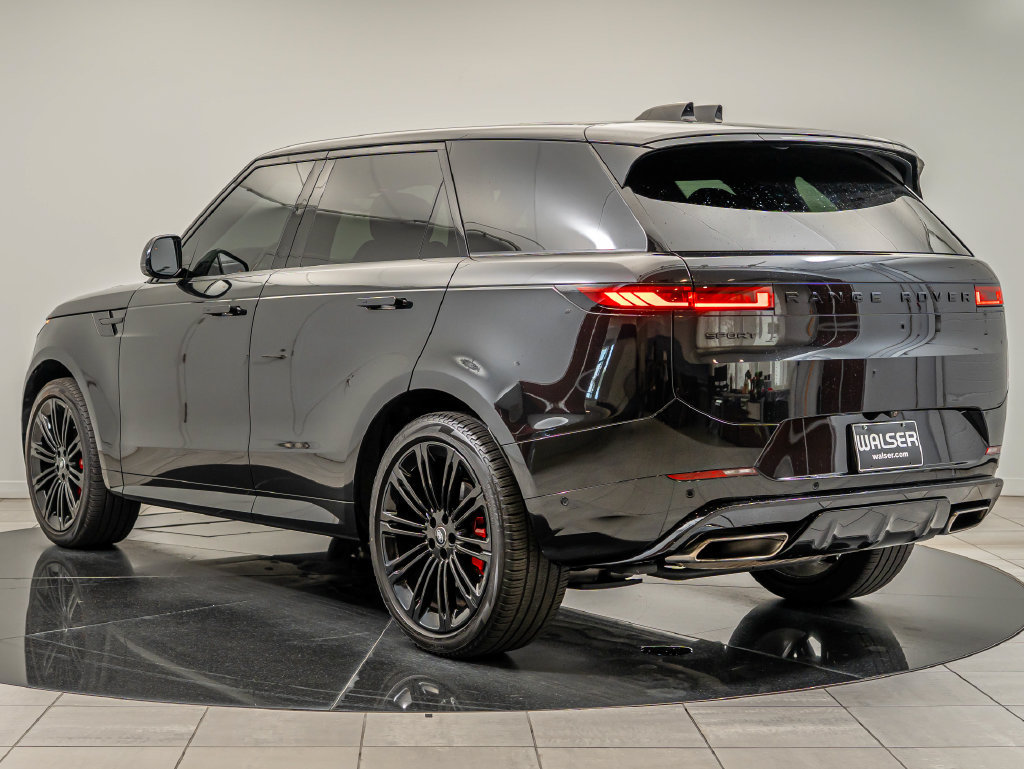 Used 2024 Land Rover Range Rover Sport Dynamic SE AWD/4WD image 6
