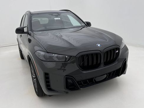 New 2026 BMW X5 M60i w/ Climate Comfort Package AWD/4WD image 3