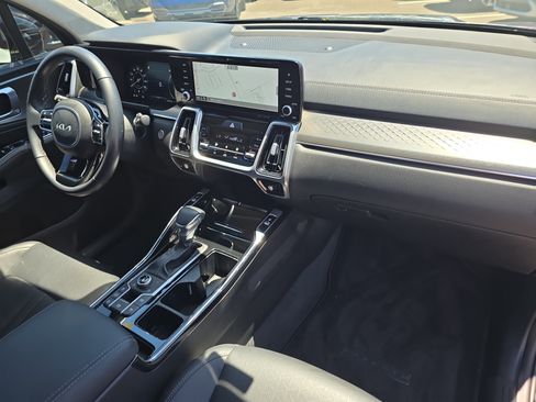 Certified 2023 Kia Sorento SX AWD/4WD image 12