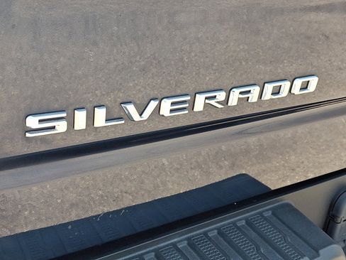 Used 2021 Chevrolet Silverado 1500 LT w/ Bed Protection Package image 28