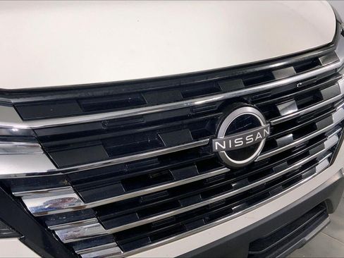 Used 2024 Nissan Rogue S AWD/4WD image 28