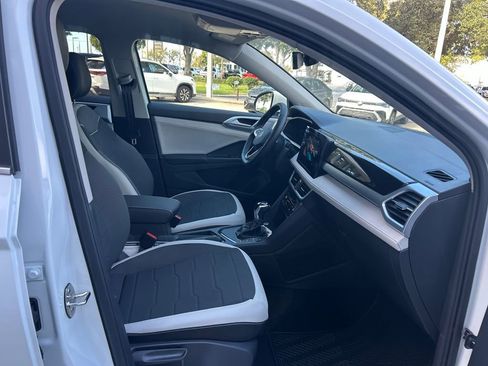 New 2026 Volkswagen Taos SE image 33