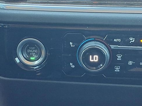 Used 2024 Chevrolet Silverado 1500 LT image 5