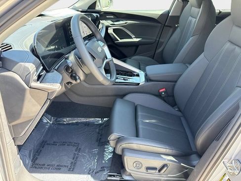 Used 2025 Audi Q5 Premium Plus w/ Premium Plus AWD/4WD image 17