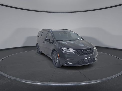New 2026 Chrysler Pacifica Select w/ S Appearance Package FWD image 5