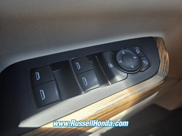 Used 2019 GMC Acadia Denali w/ Technology Package FWD image 24