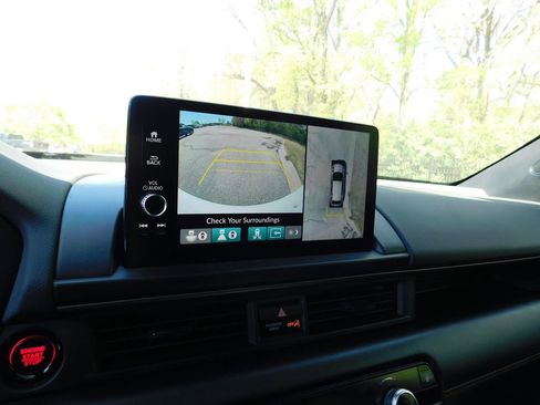 Certified 2024 Honda Pilot TrailSport image 11