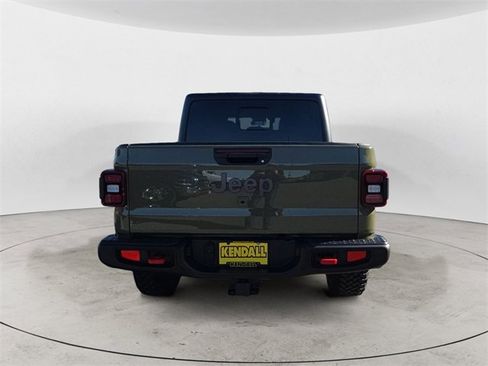 Used 2025 Jeep Gladiator Rubicon w/ Safety Group image 4